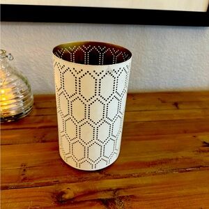 Pillar Candle Holder- Threshold